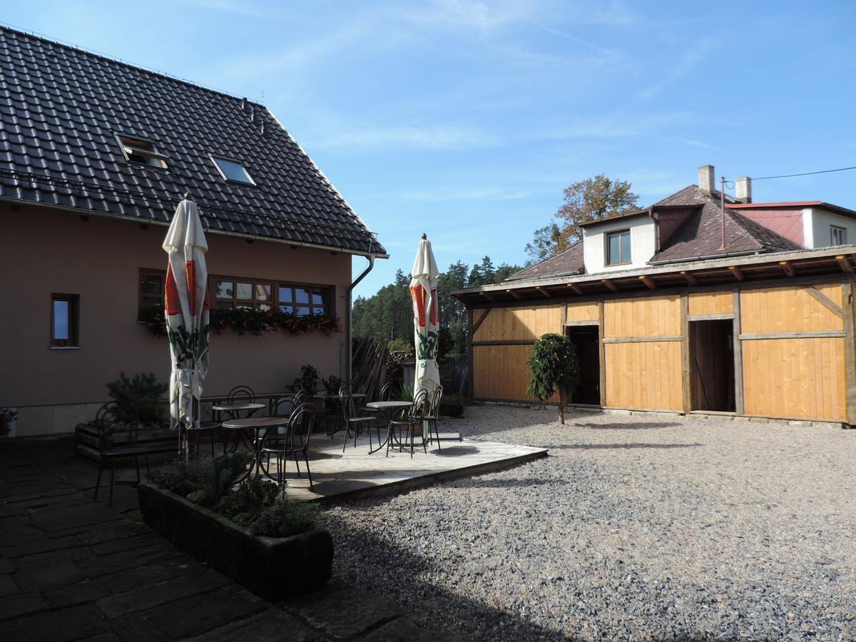 Ubytovaci Hostinec Na Skalach Budislav  エクステリア 写真