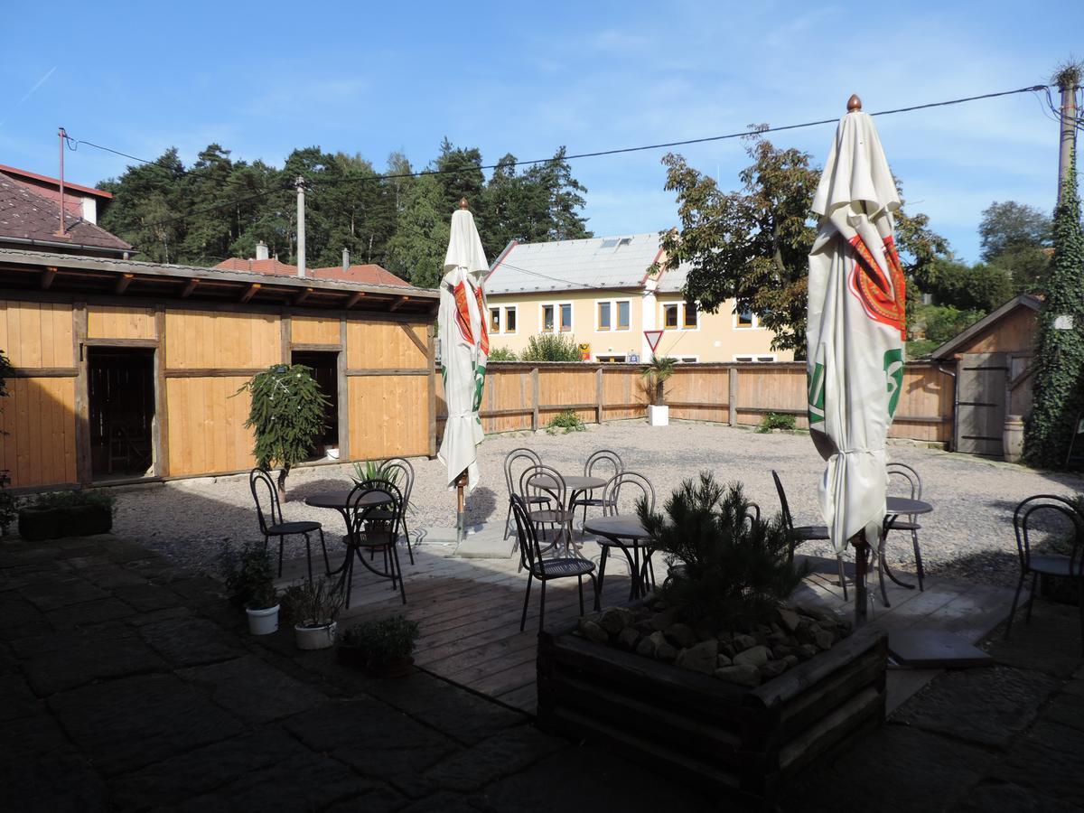 Ubytovaci Hostinec Na Skalach Budislav  エクステリア 写真